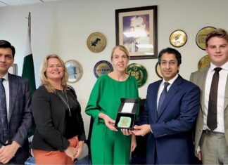 Dutch company to open sourcing office in Pakistan, launch textile waste reuse pilot project