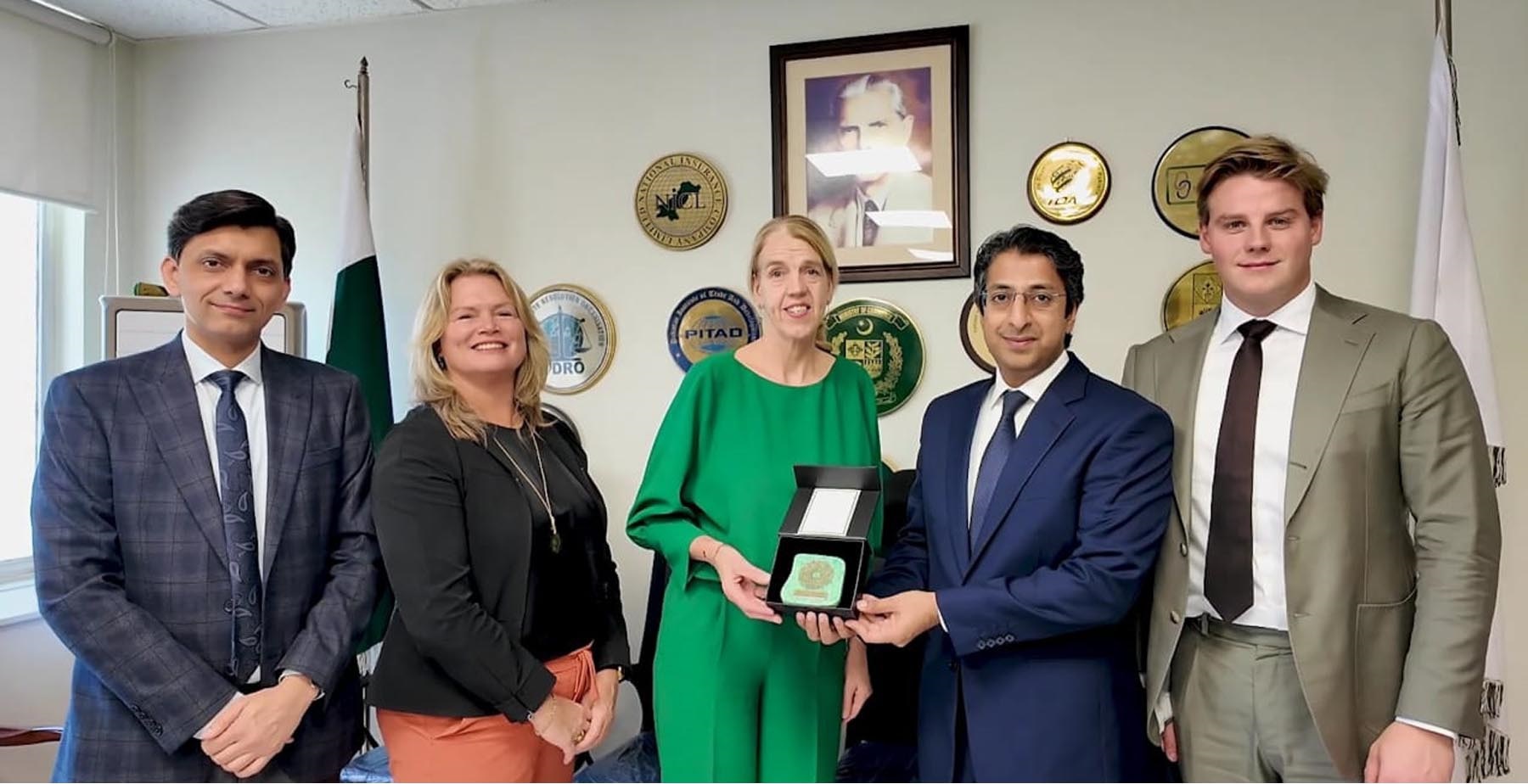 Dutch company to open sourcing office in Pakistan, launch textile waste reuse pilot project
