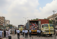 Pakistan Customs foil major smuggling attempt, seize fabric worth millionsÂ