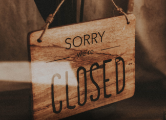 High Court orders closure of commercial activities on Sunday to combat worsening smog in Lahore