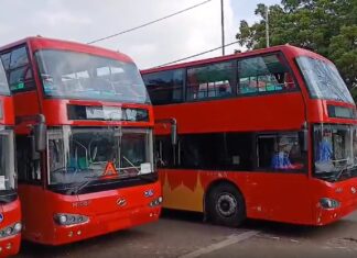 Double-decker buses return to Karachi roads after nearly five decades