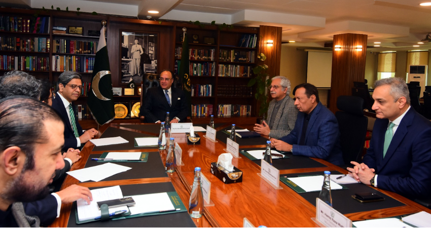 Finance minister meets new SECP leadership, discusses capital market reforms