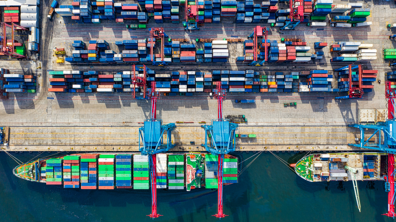Pakistan invites Kuwait to invest in ports, fuel storage and Energy City projects