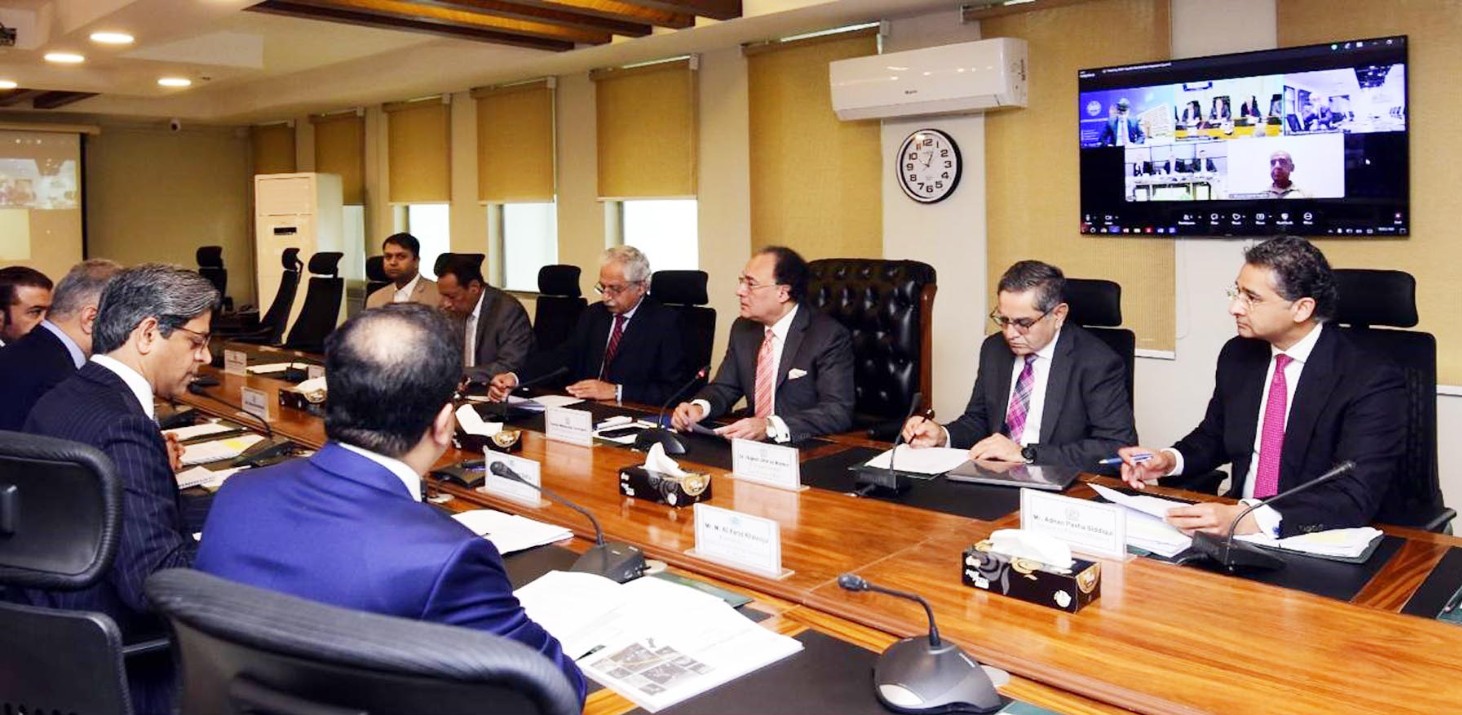 Aurangzeb calls for corporate bond market reforms to boost private sector financing