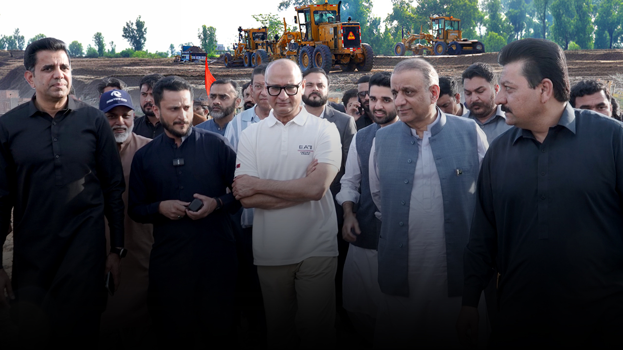 Lahore’s growth in focus: Chairman Vision Group Aleem Khan & CEO RUDA Imran Amin visit ParkView City embankment
