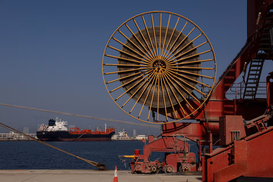 Oil-price bets ahead of Iran war news totalled $7 billion, reporting shows